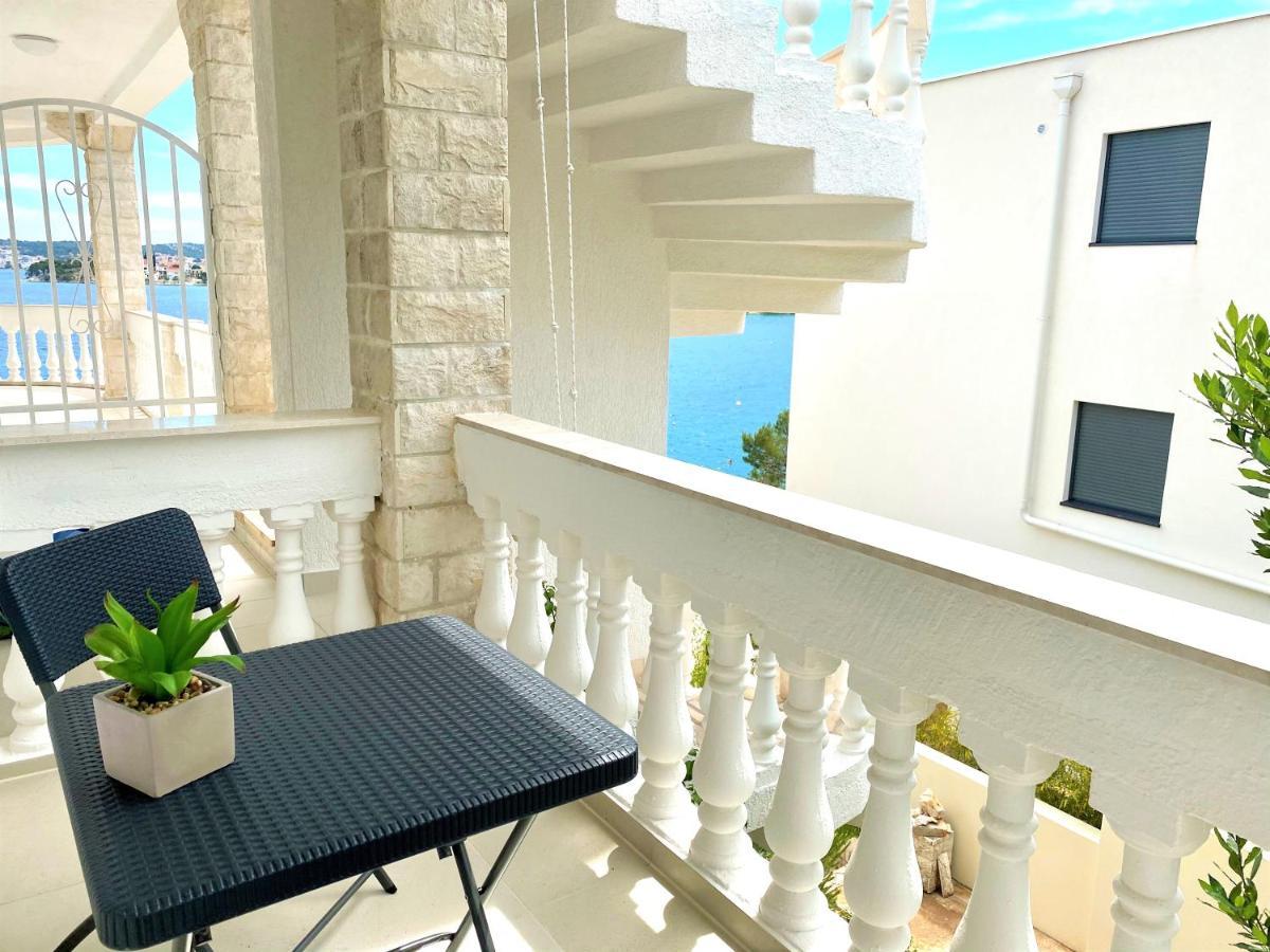 Villa Maluma Rogoznica  Extérieur photo