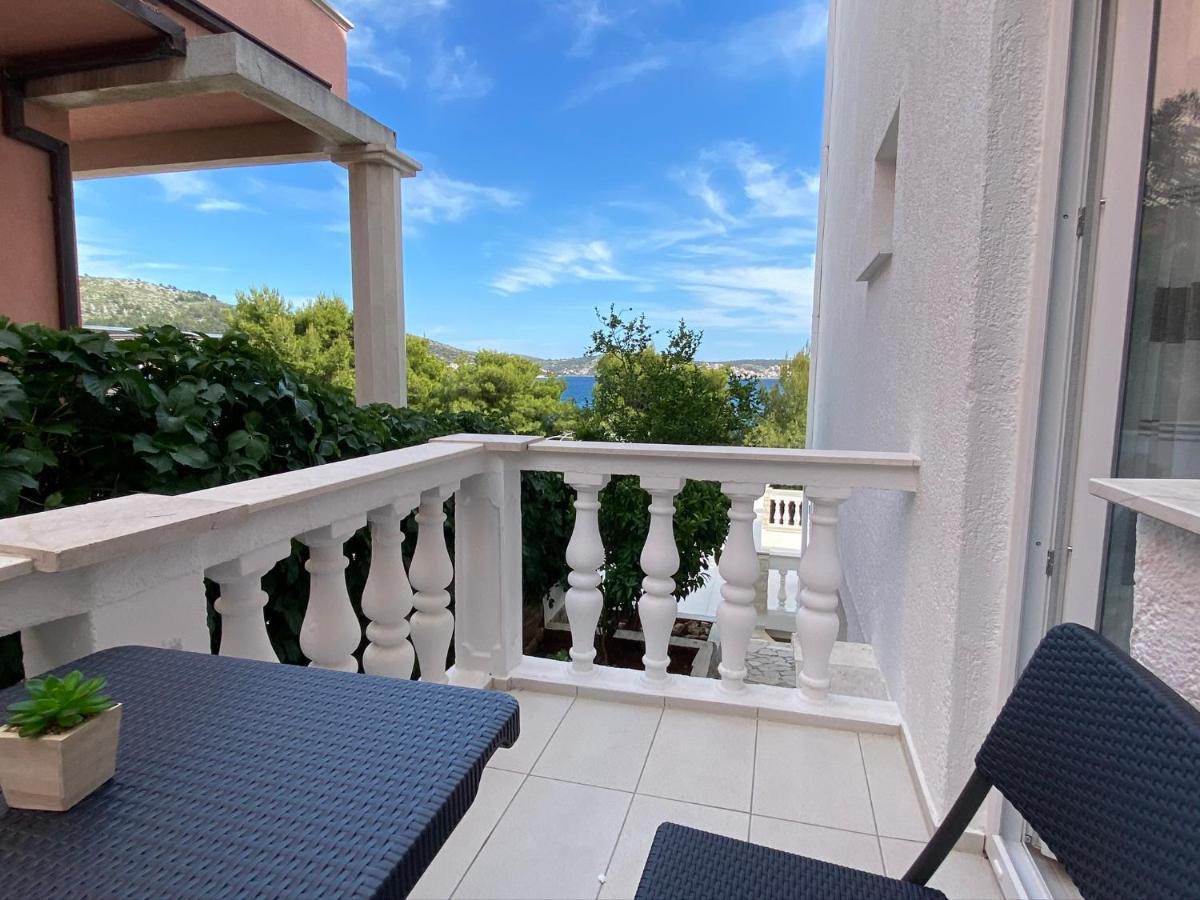 Villa Maluma Rogoznica  Extérieur photo